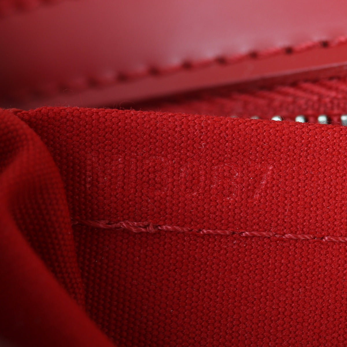 Louis Vuitton Montaigne Bowling PM Epi