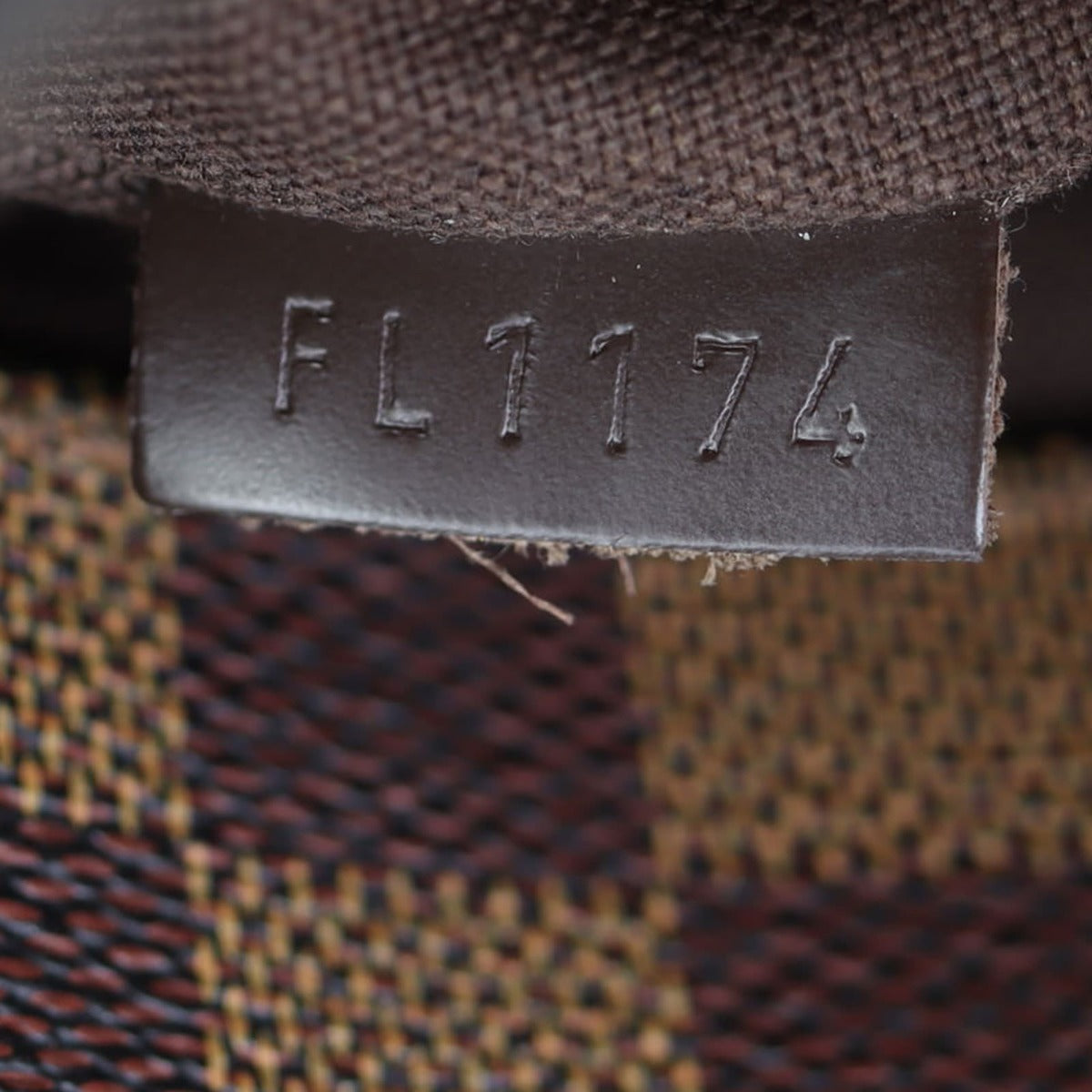 Louis Vuitton District PM Damier Ebene