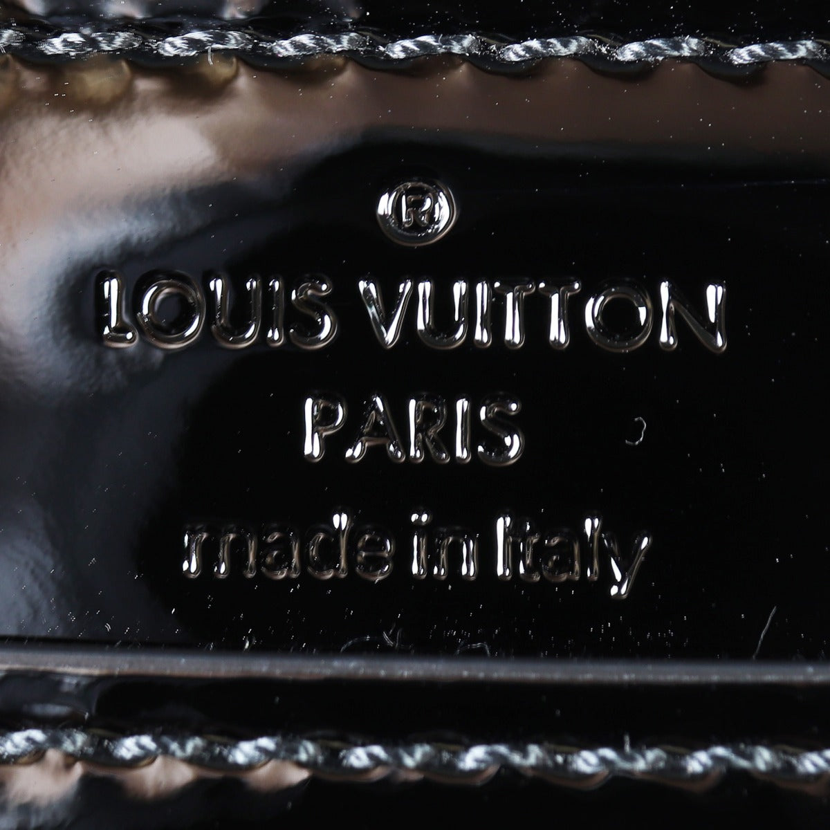 Louis Vuitton Louise Clutch Vernis