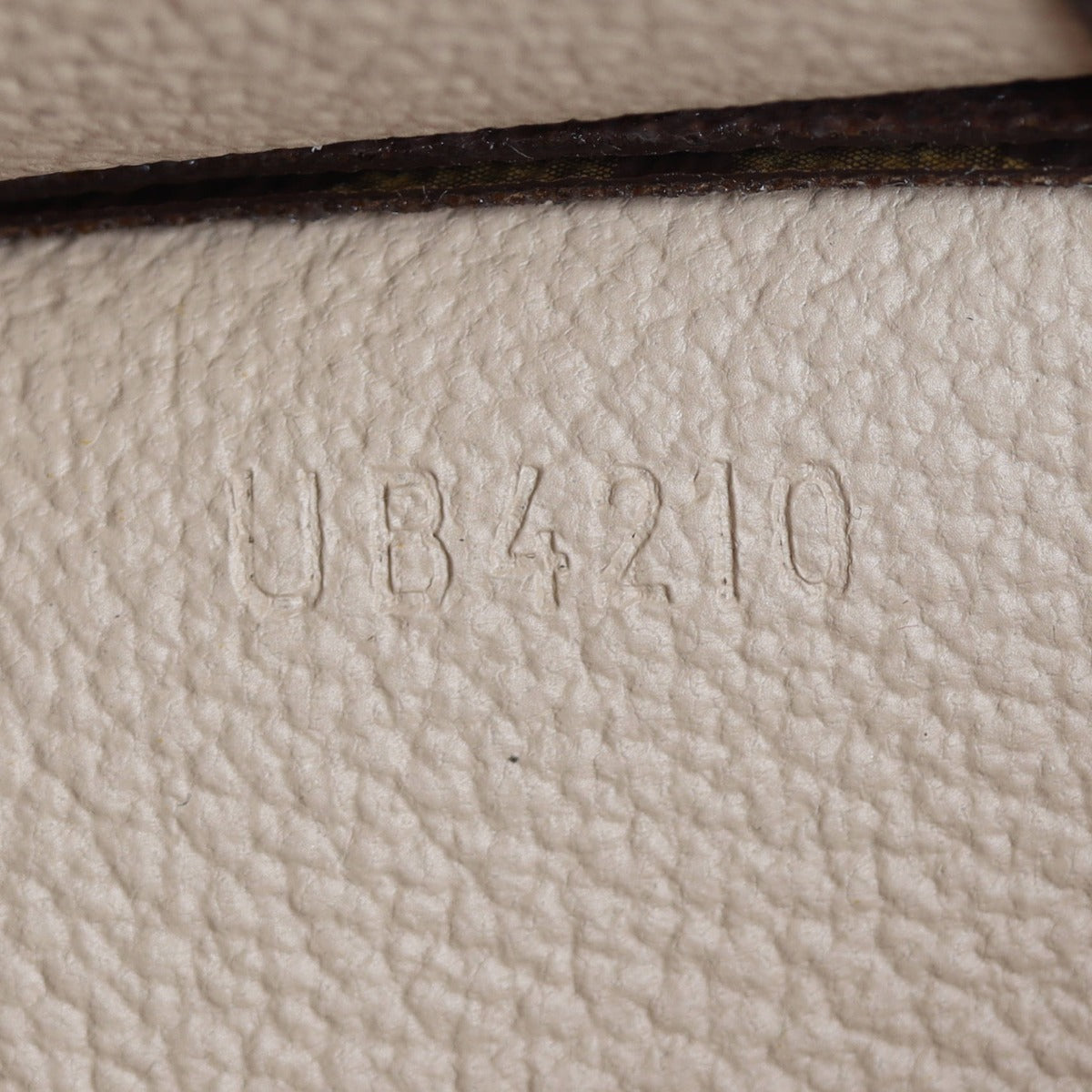 Louis Vuitton Toiletry Pouch 19 Monogram