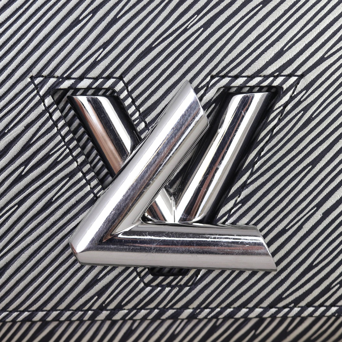 Louis Vuitton Twist Wallet Epi