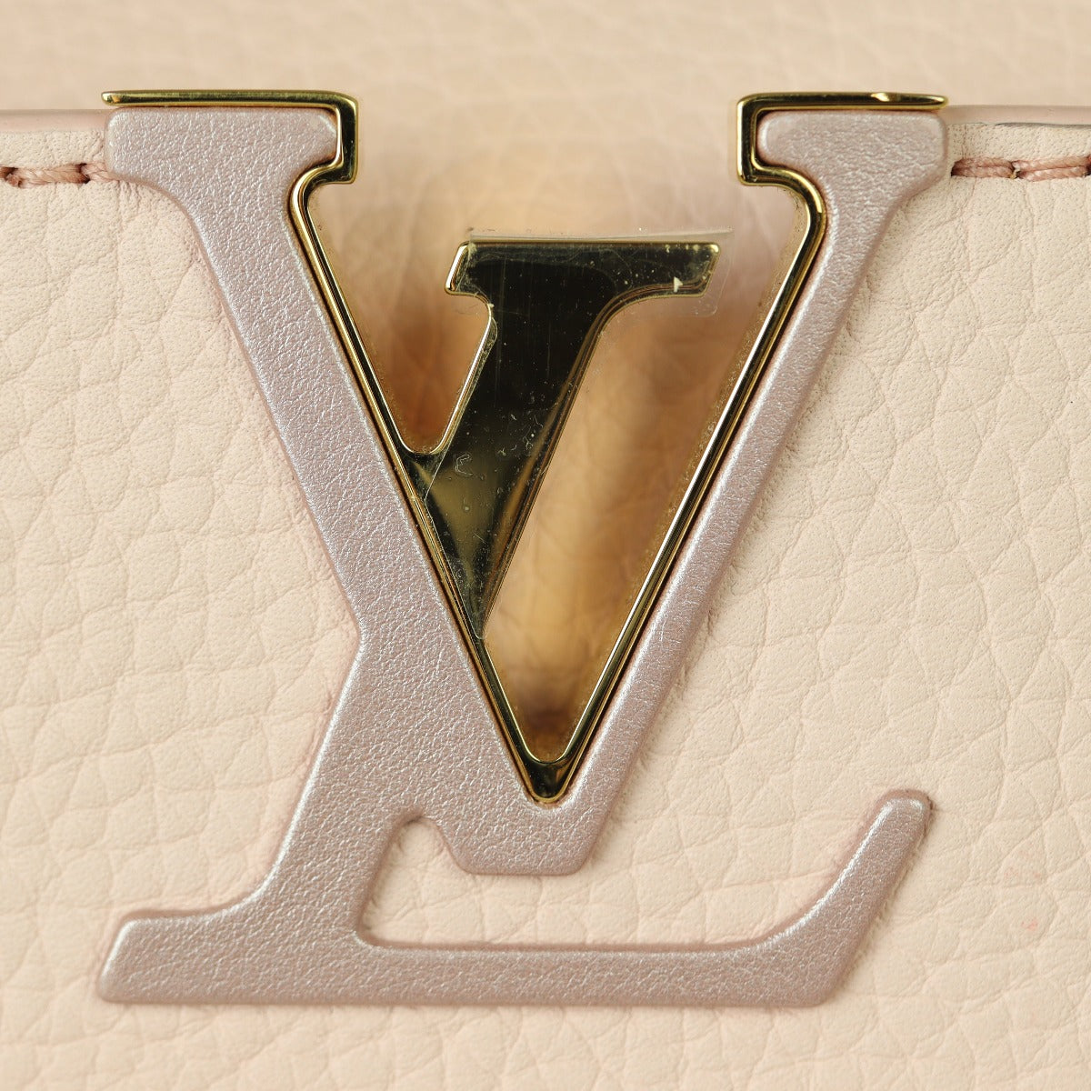 Louis Vuitton Capucines BB