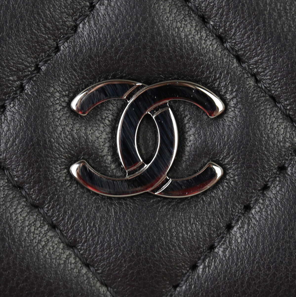 Chanel Classic Wallet on Chain | Black Diamond Lambskin
