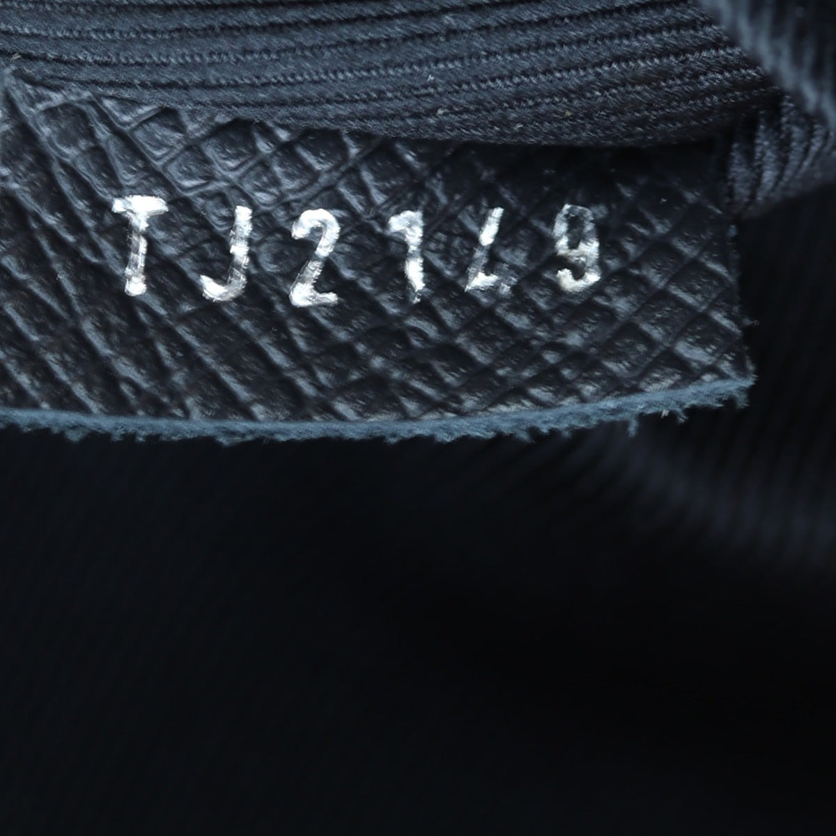 Louis Vuitton Discovery Backpack PM Taiga Monogram Eclipse