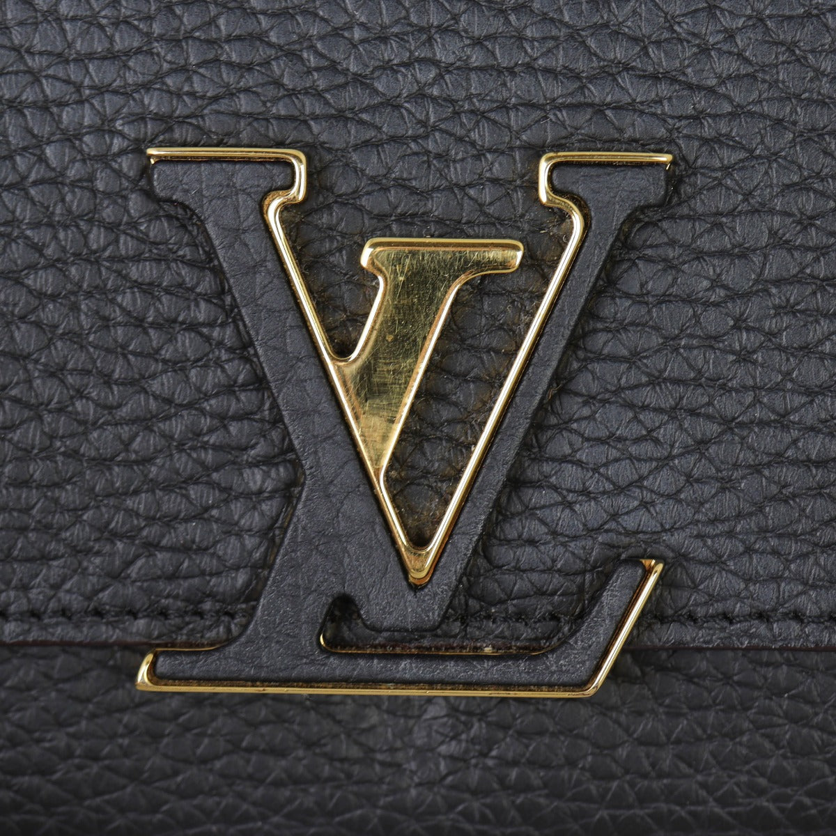Louis Vuitton Capucines Long Wallet