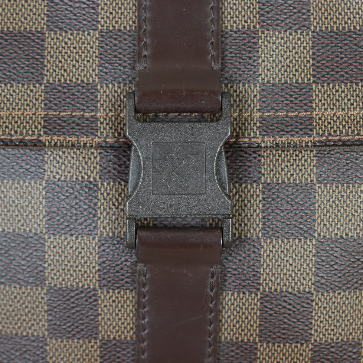 Louis Vuitton Melville Pochette Damier Ebene