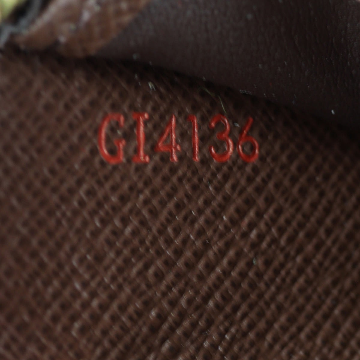 Louis Vuitton Zippy Wallet Damier Ebene