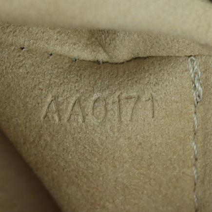 Louis Vuitton Milla Pochette MM Monogram