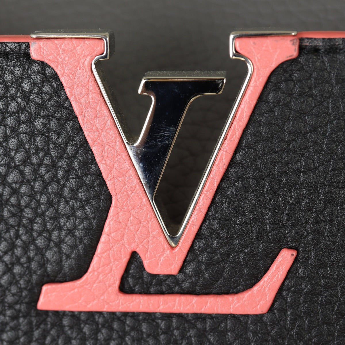 Louis Vuitton Capucines MM