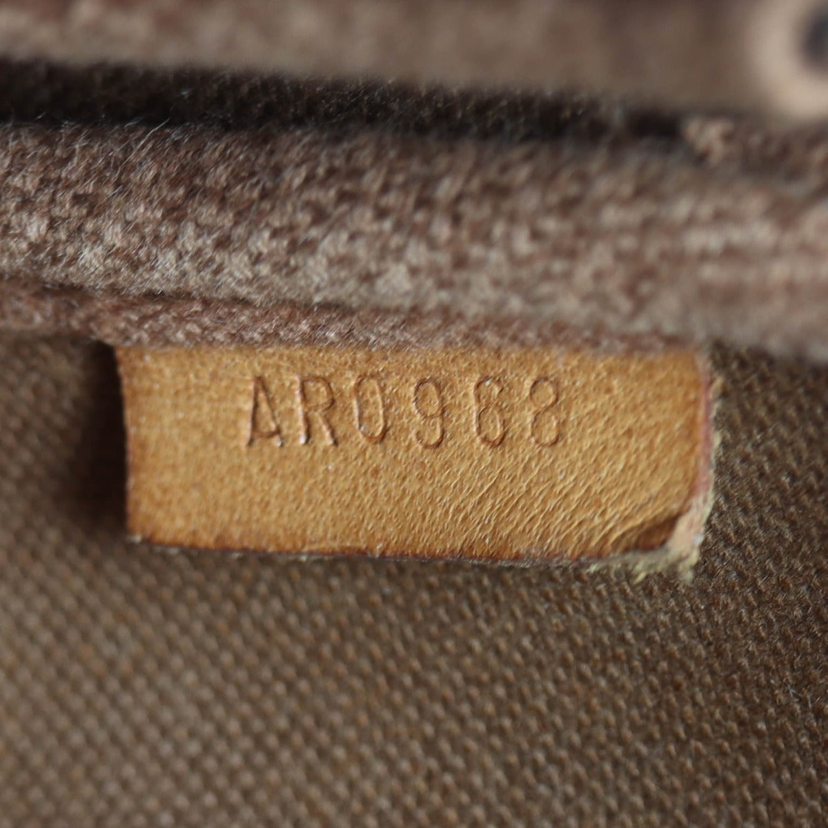 Louis Vuitton Pochette Accessoires Monogram