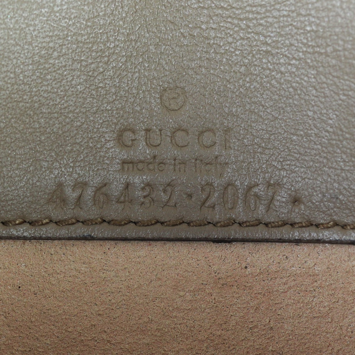 Gucci Dionysus GG Supreme Super Mini Bag