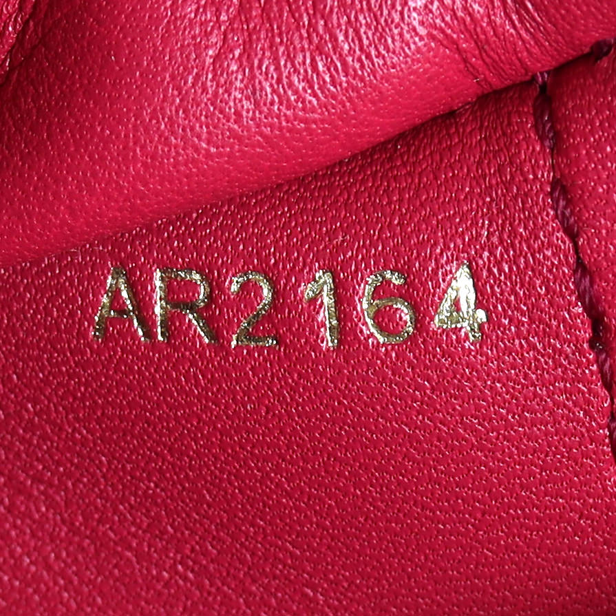Louis Vuitton Capucines MM