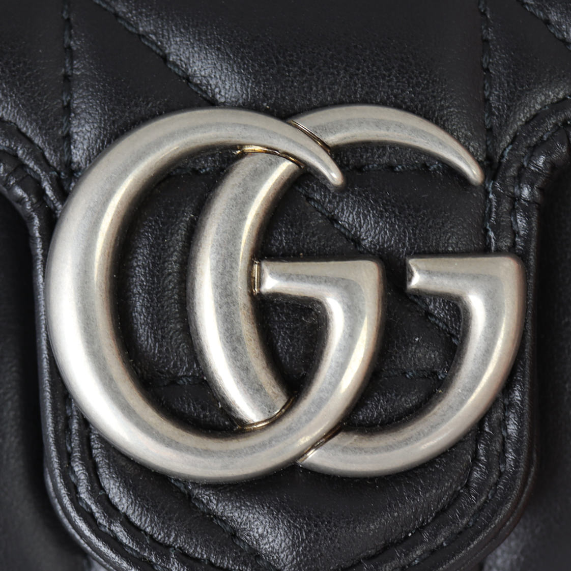 Gucci GG Marmont Super Mini Shoulder Bag