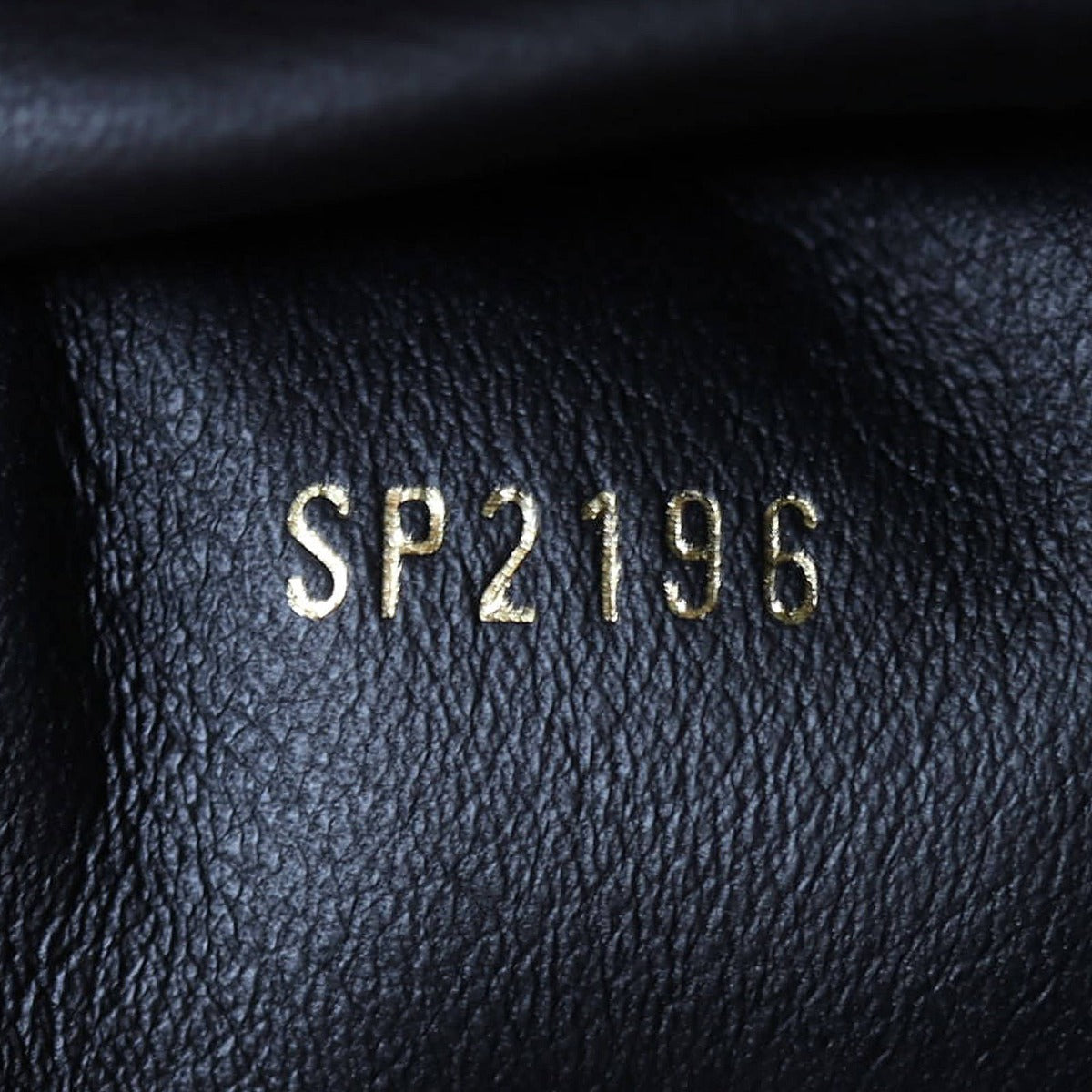 Louis Vuitton Capucines MM