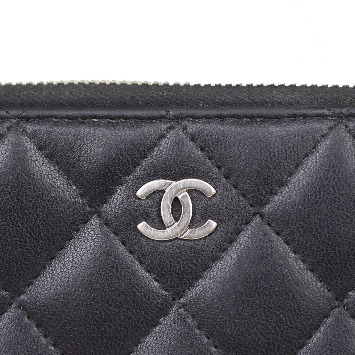 Chanel Classic Zipped Wallet | Lambskin