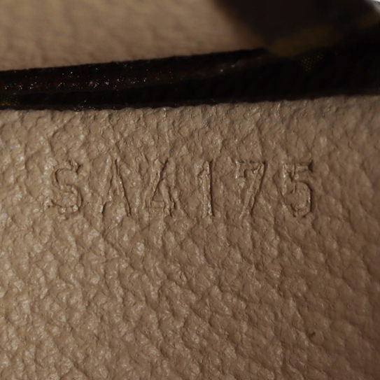 Louis Vuitton Toiletry Pouch 26 Monogram
