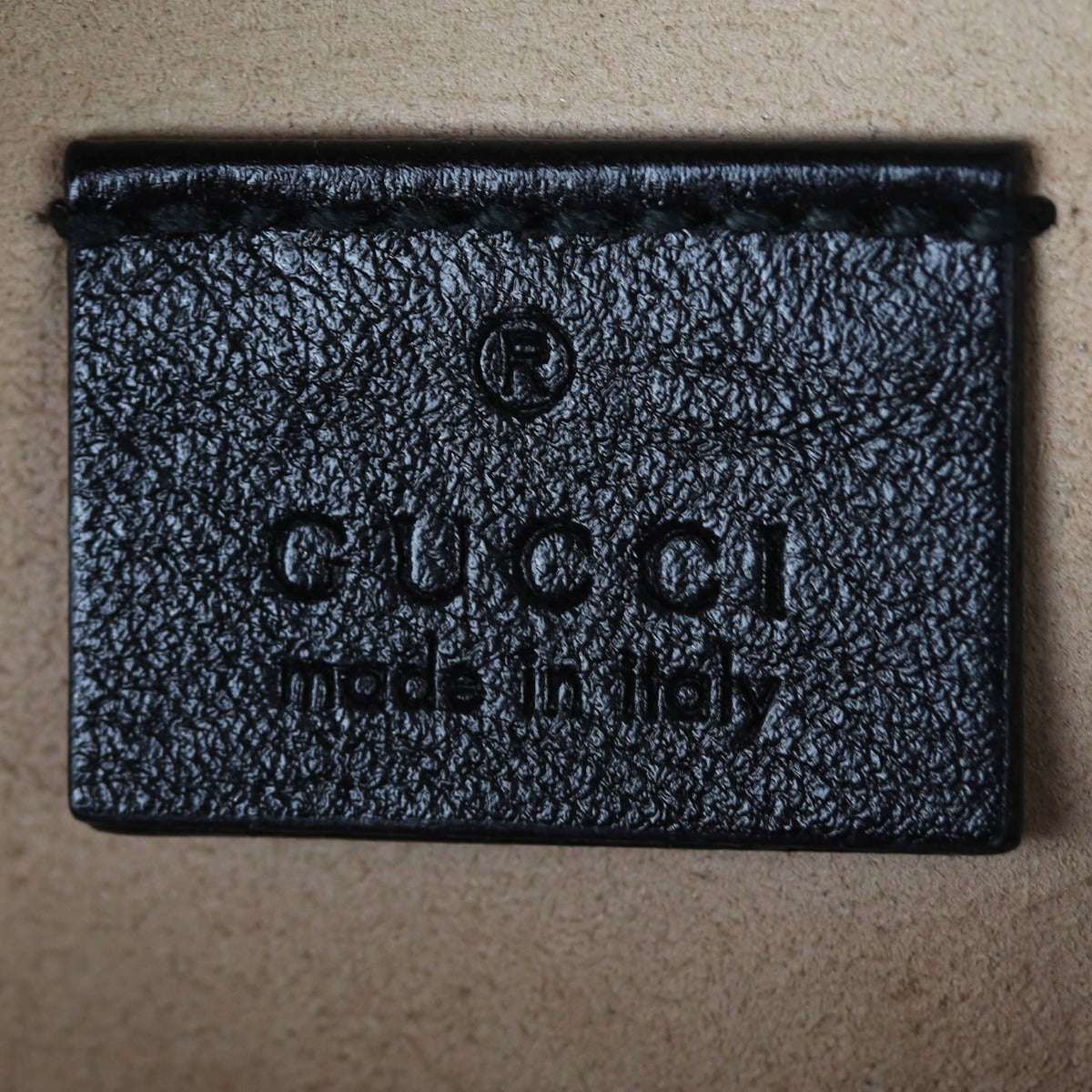 Gucci GG Marmont Round Chain Shoulder Bag