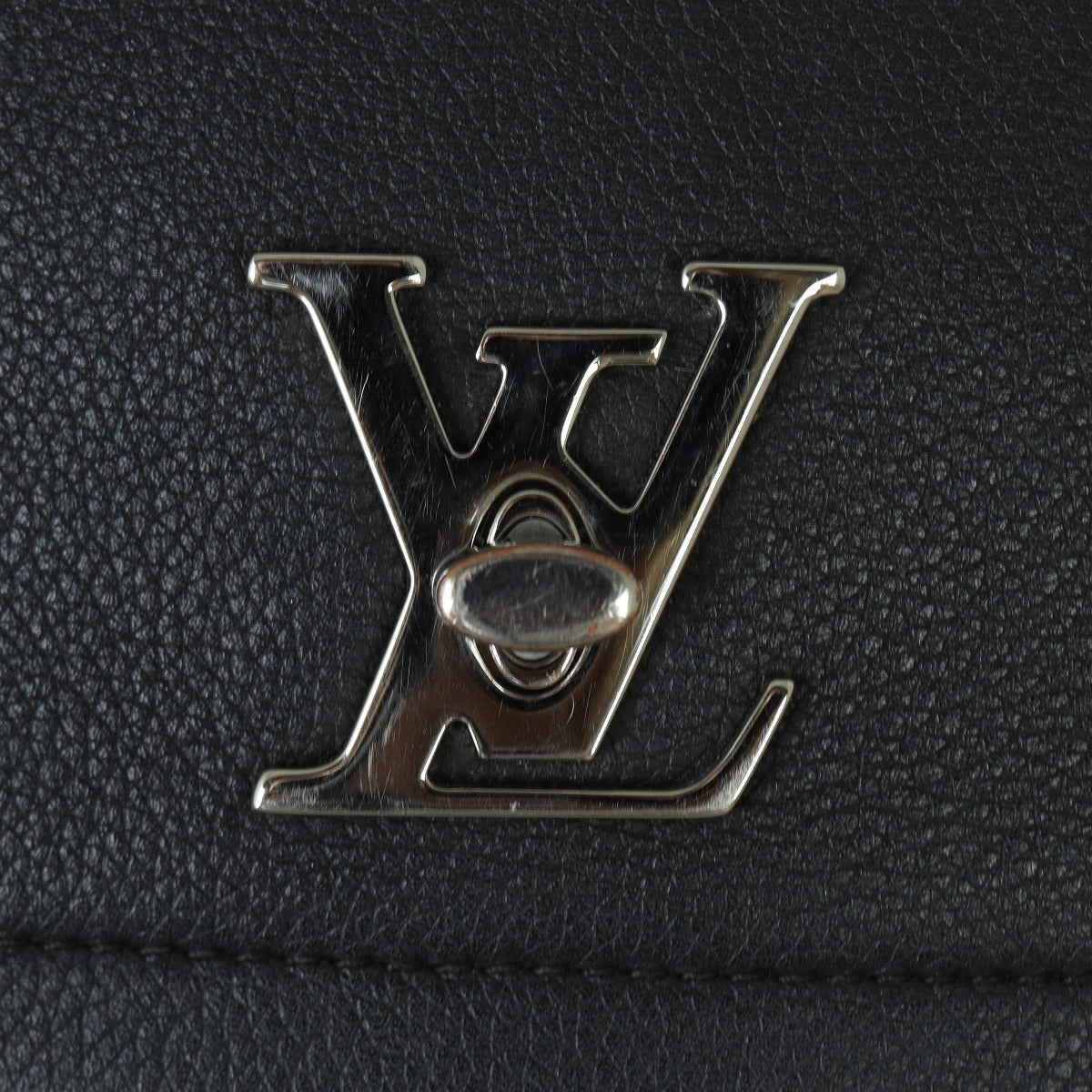 Louis Vuitton Lockme II BB