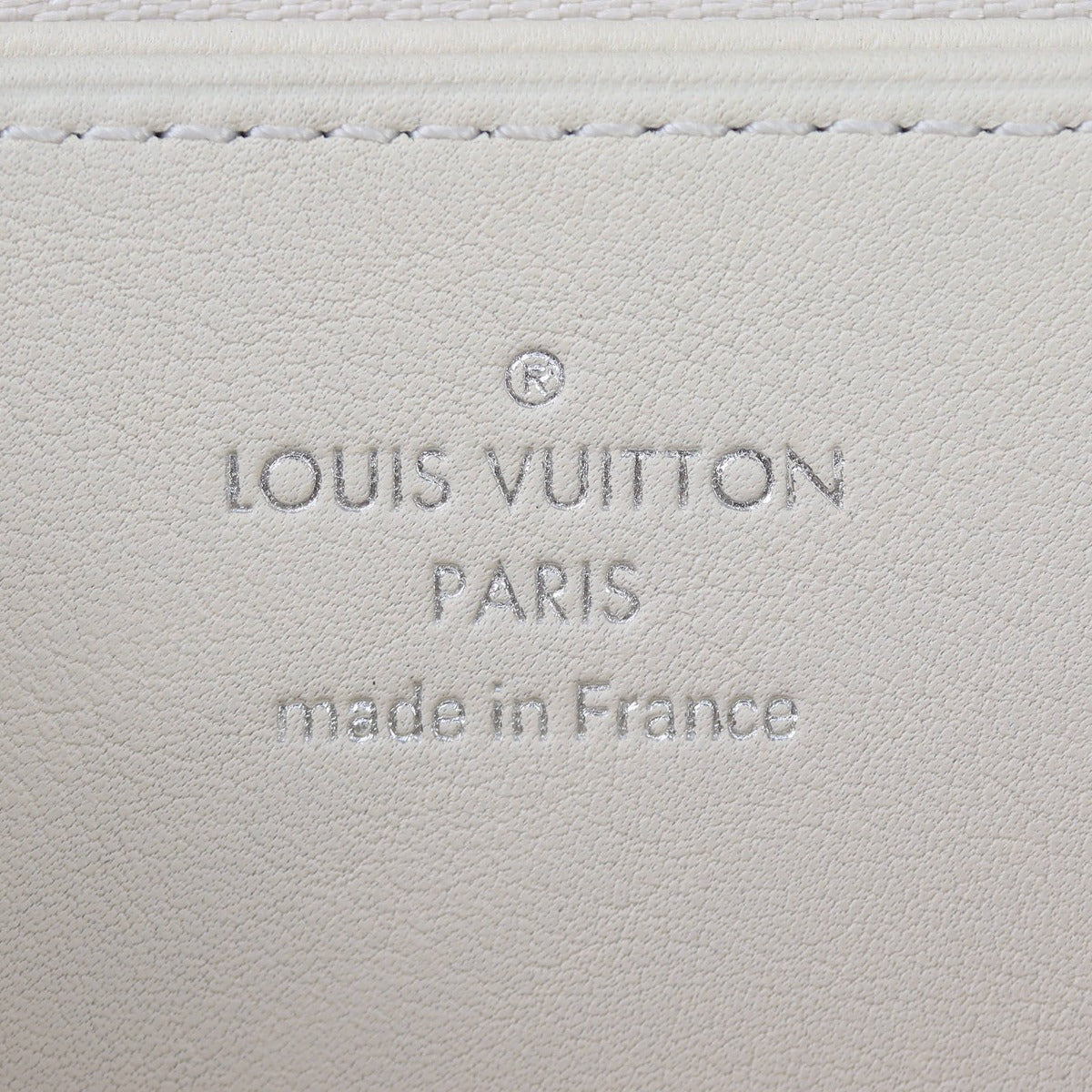Louis Vuitton Zippy Wallet Monogram Mahina
