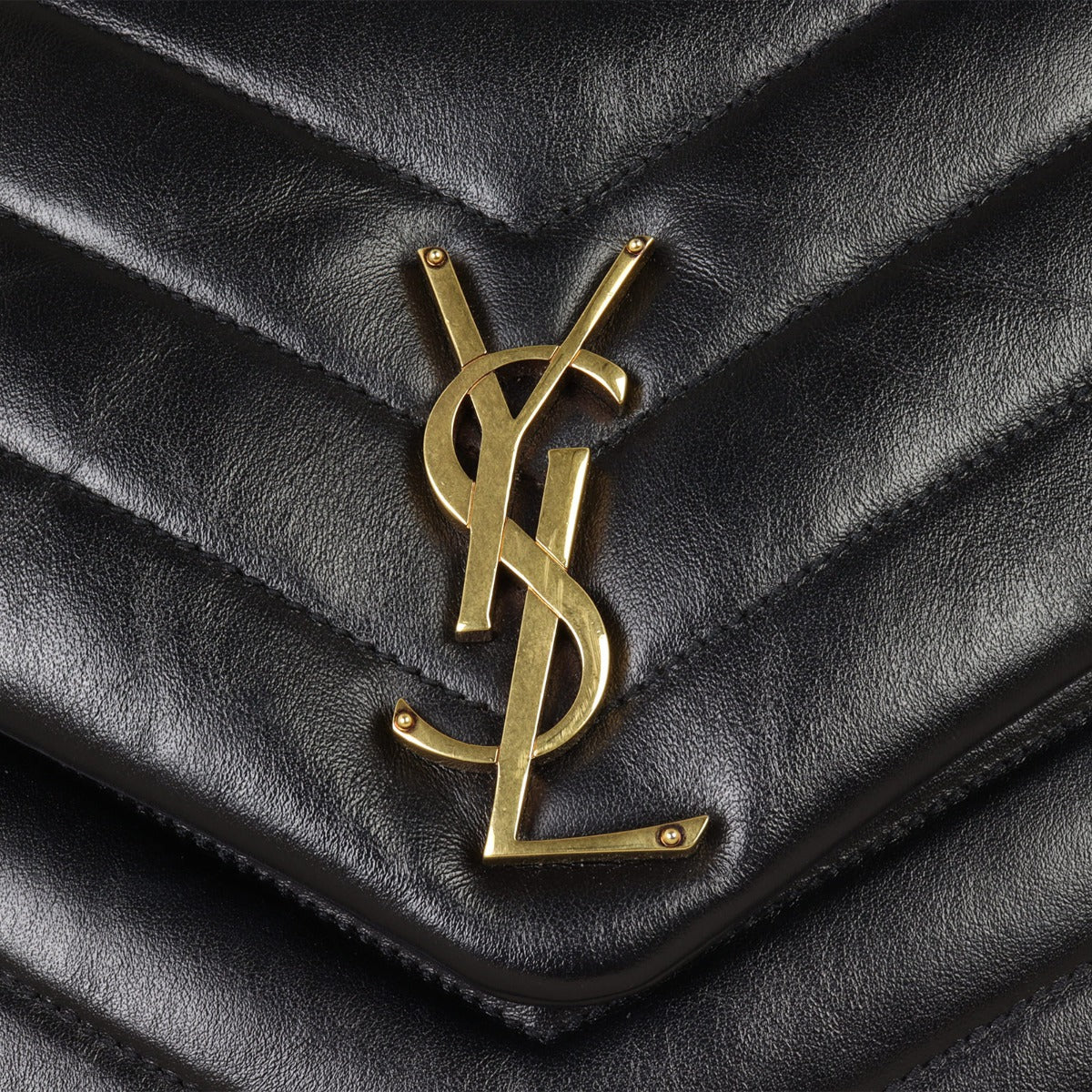 Saint Laurent Loulou Medium