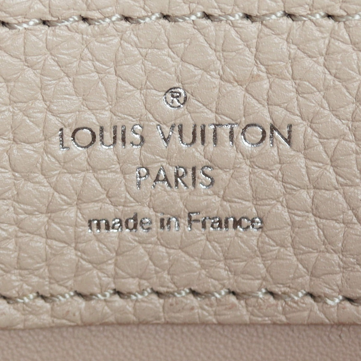 Louis Vuitton Capucines MM