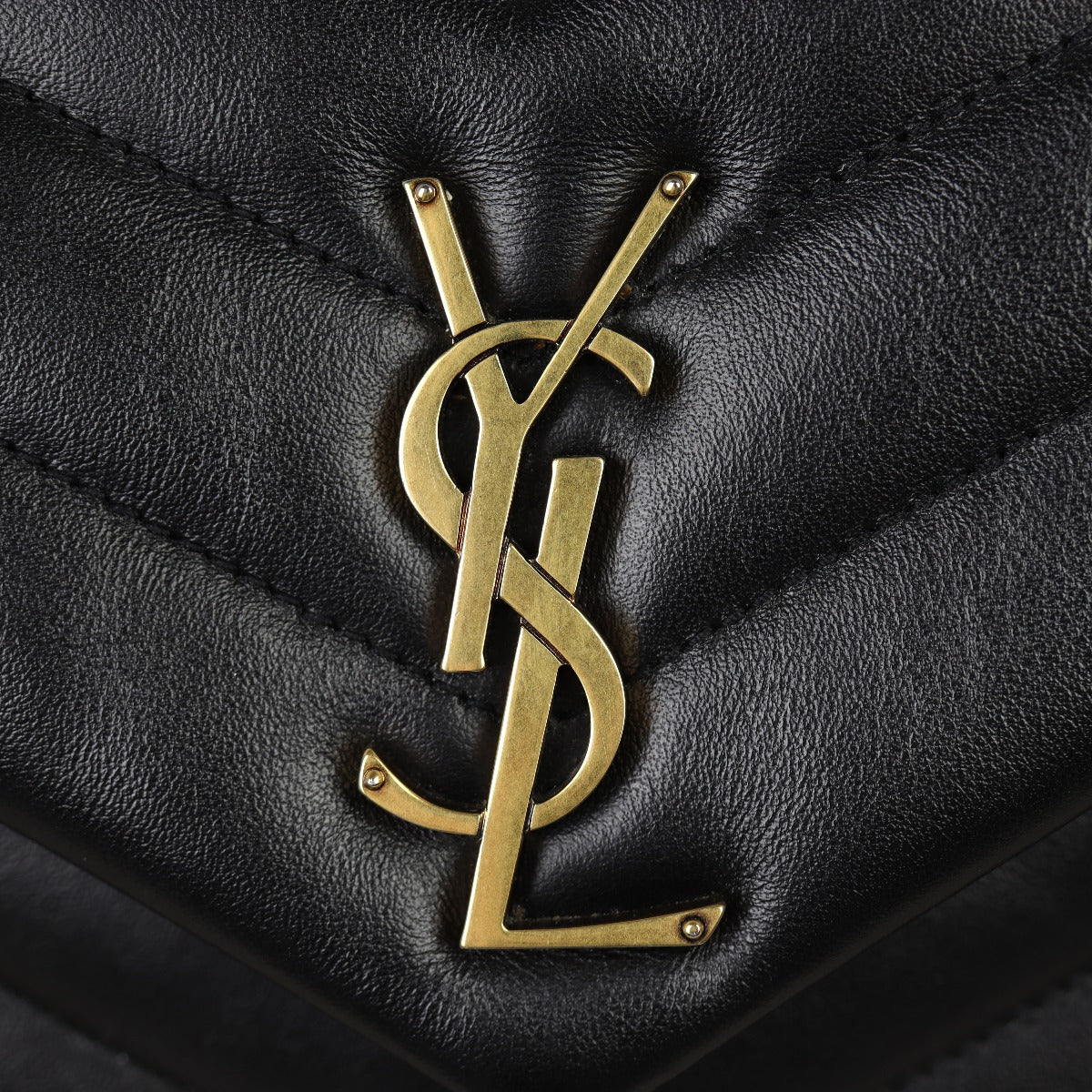 Saint Laurent Loulou Small