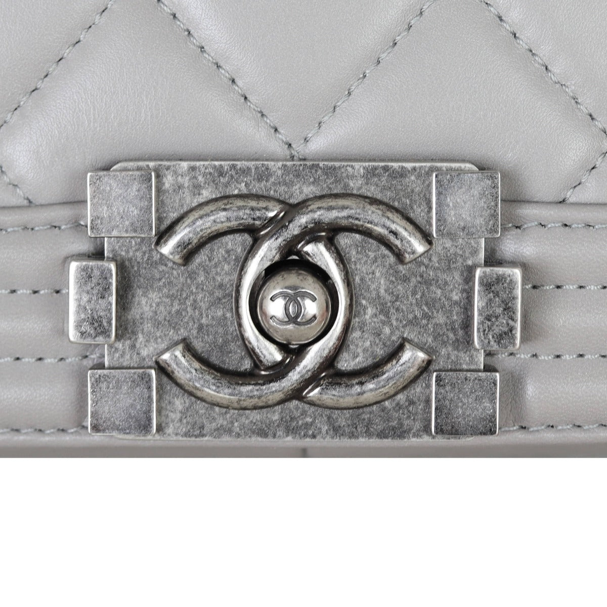 Chanel Boy Large | Grey