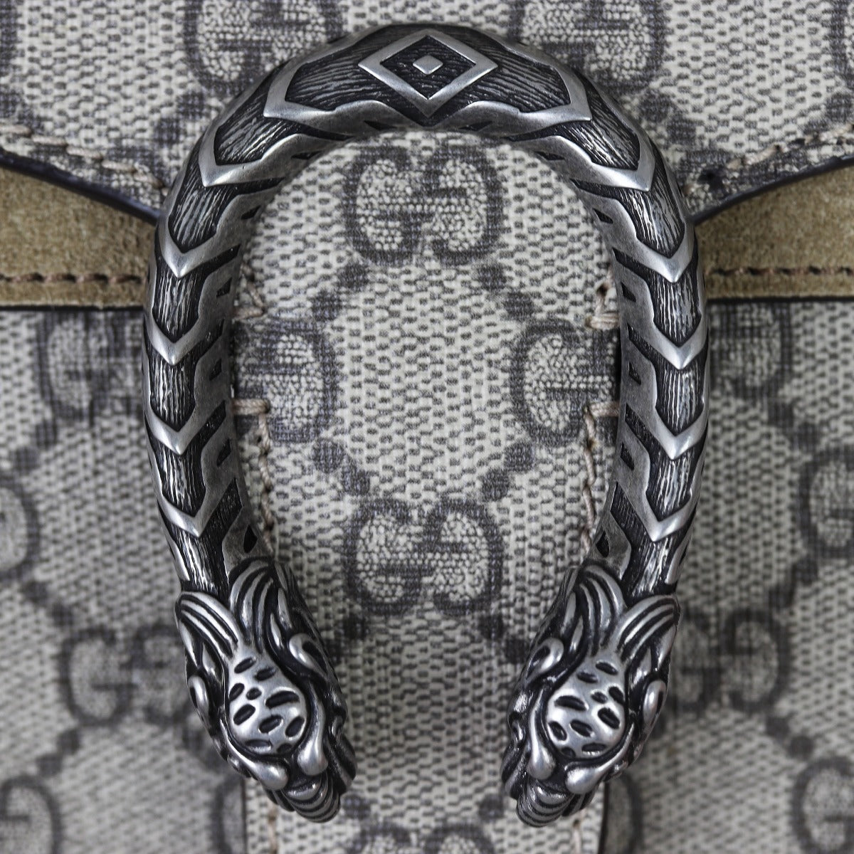 Gucci Dionysus GG Supreme Mini Shoulder Bag