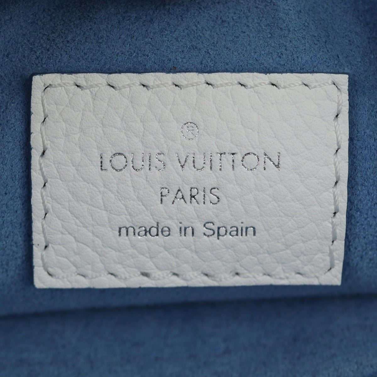 Louis Vuitton Beaubourg Hobo MM Mahina