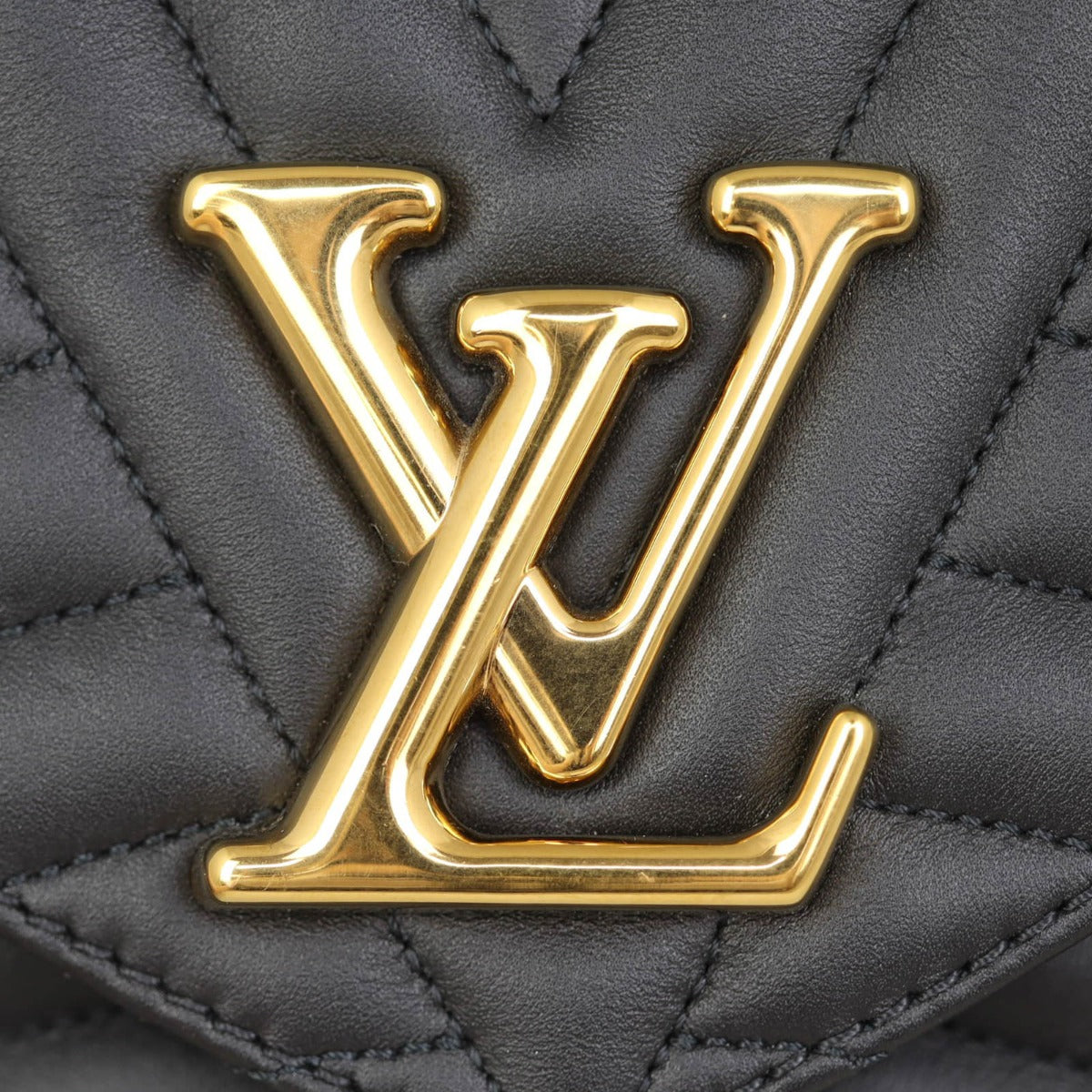 Louis Vuitton New Wave MM Chain Bag