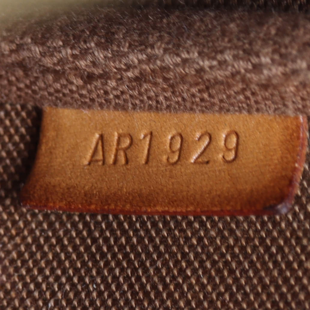 Louis Vuitton Pochette Accessories Monogram