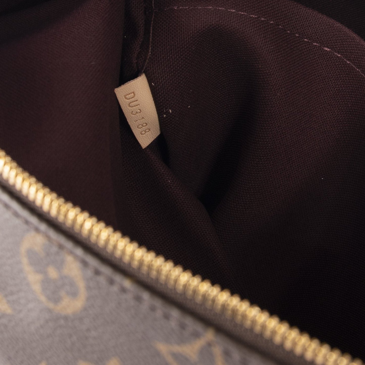 Louis Vuitton 2018 Monogram Berri MM