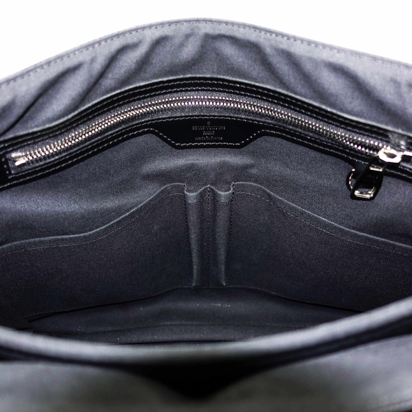 Louis Vuitton Damier Graphite Daniel MM Messenger Bag