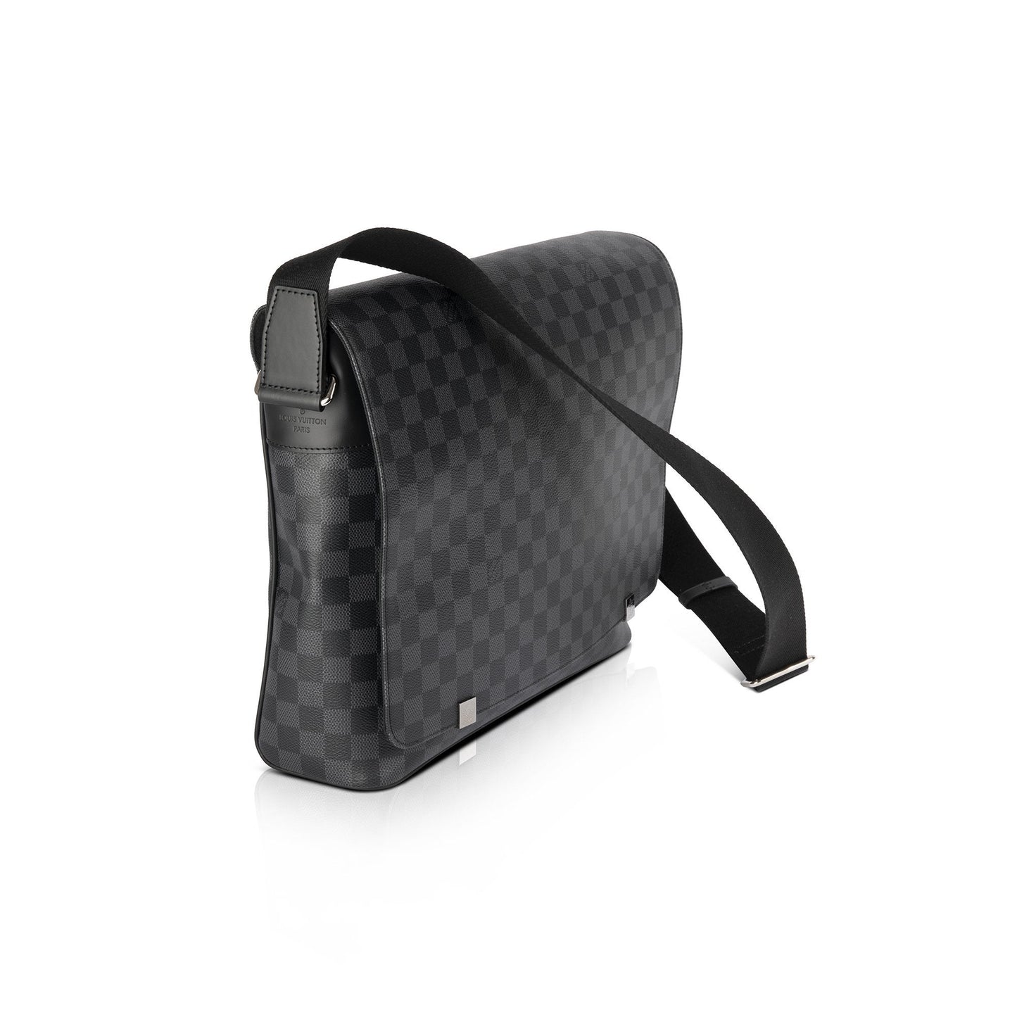 Louis Vuitton Damier Graphite District GM