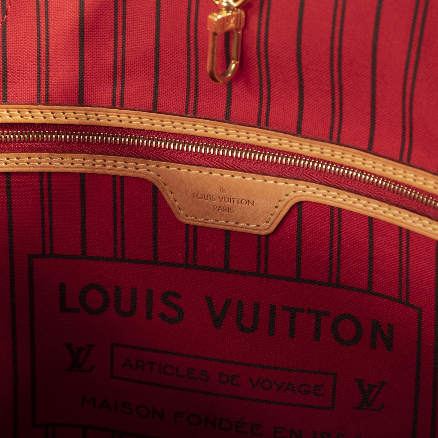 Louis Vuitton Monogram Neverfull MM with Pouch