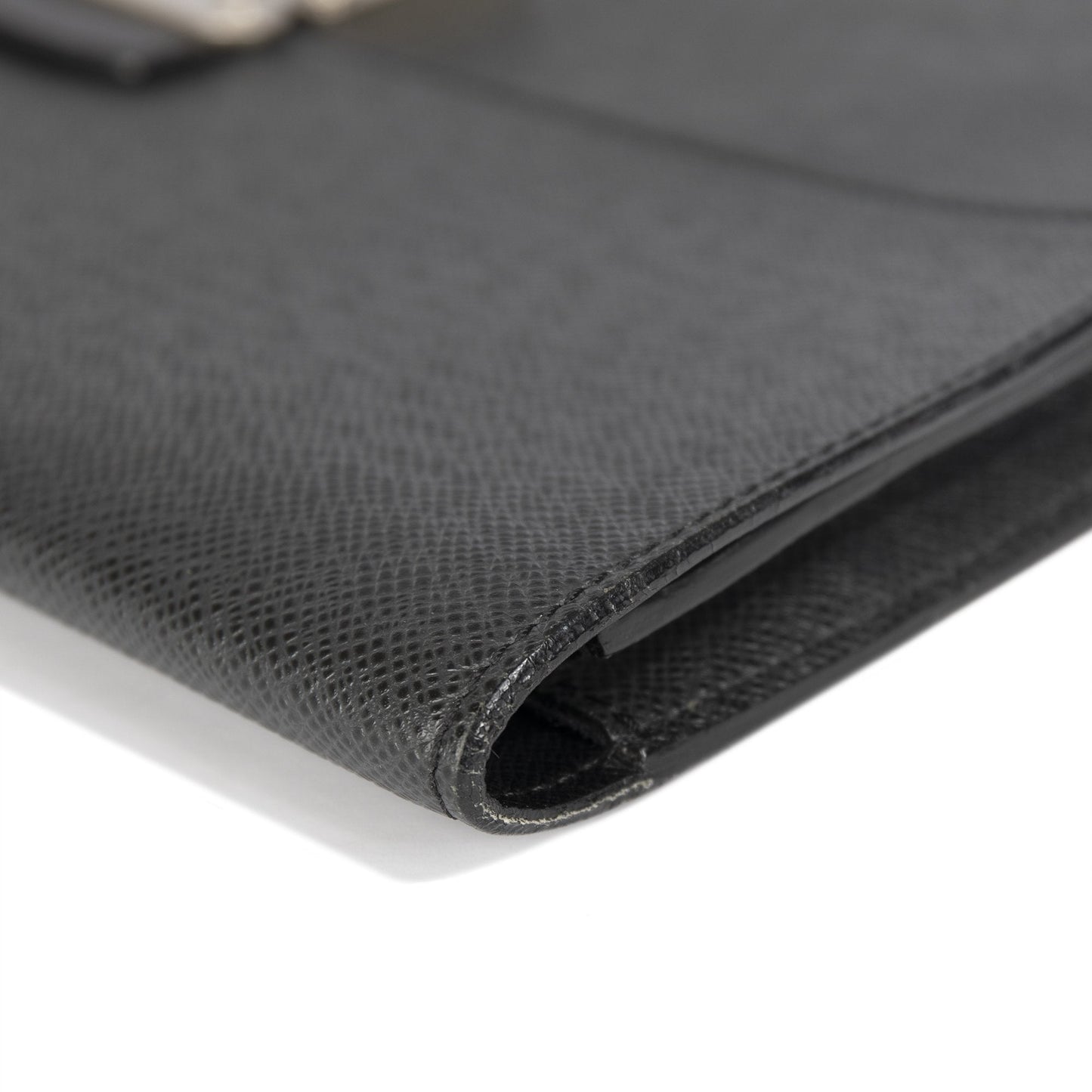 Louis Vuitton Taiga Porte-Documents Minuto