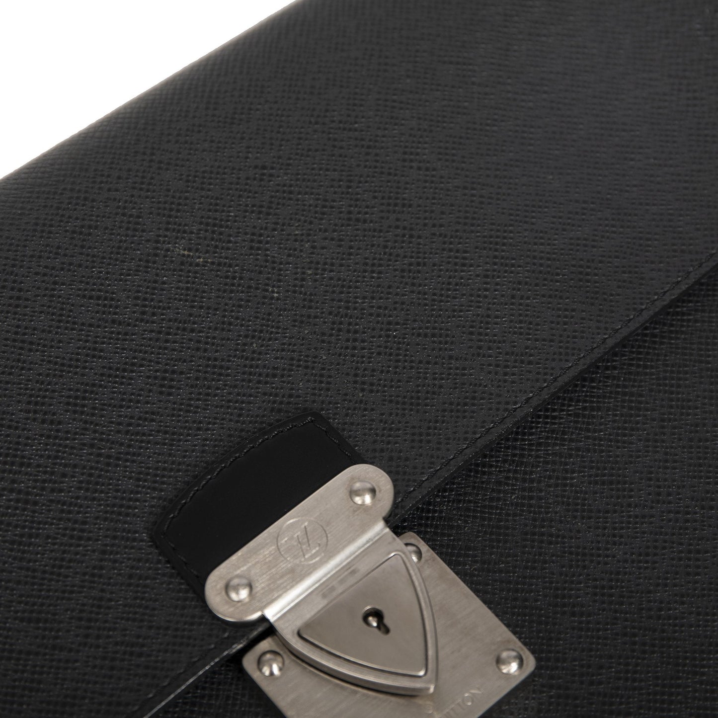 Louis Vuitton Taiga Porte-Documents Minuto