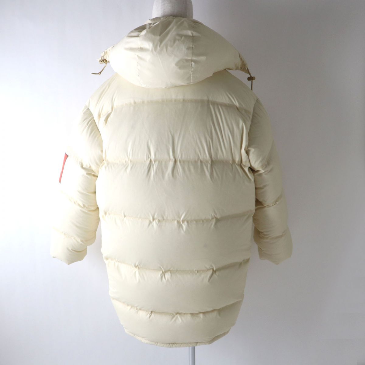 GUCCI Down jacket Outer: 88% nylon, Outer: 12% polyurethane, Lining: 100% nylon, Filling: 80% down, Filling: 20% feather, Part: 100% polyester Ivory Women S