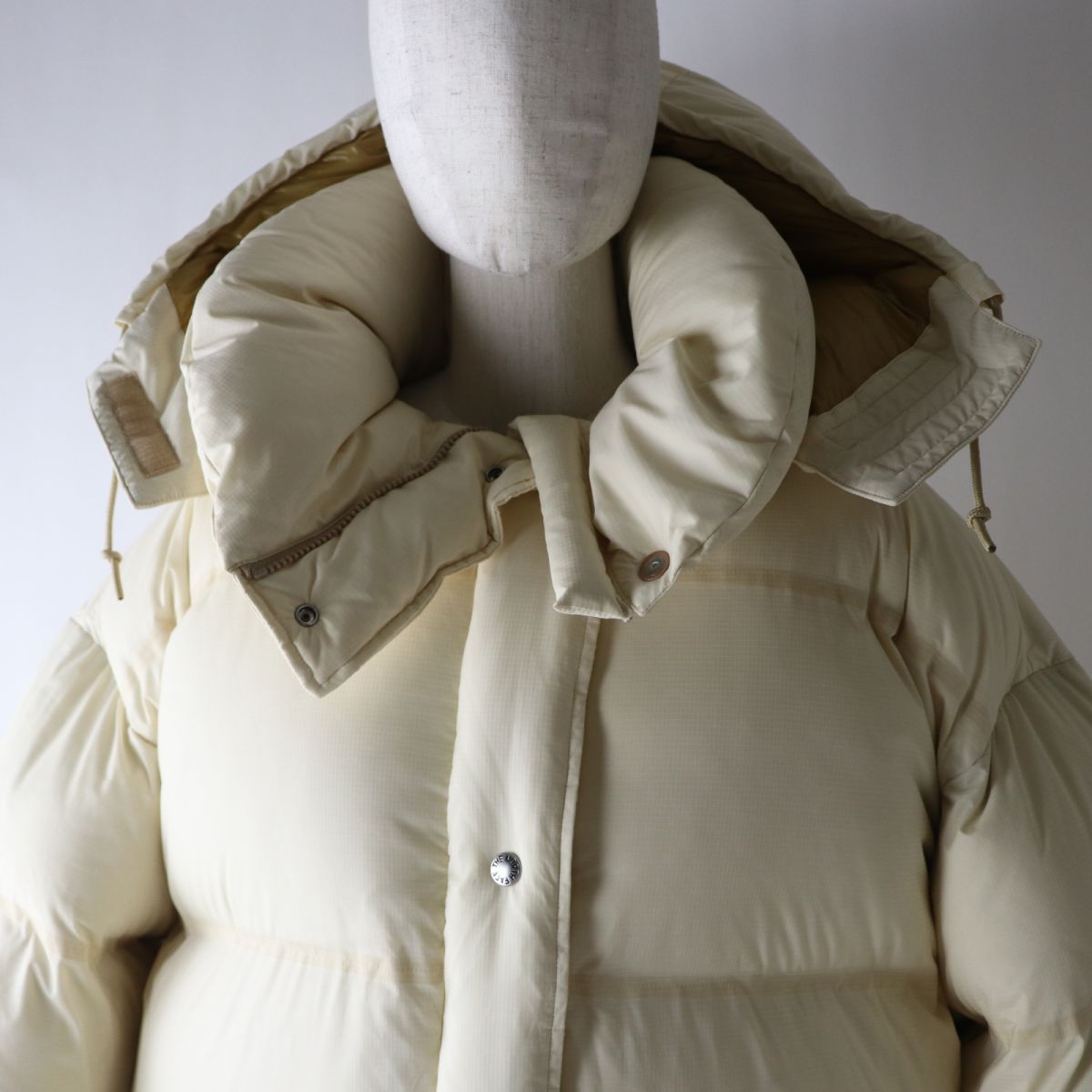 GUCCI Down jacket Outer: 88% nylon, Outer: 12% polyurethane, Lining: 100% nylon, Filling: 80% down, Filling: 20% feather, Part: 100% polyester Ivory Women S