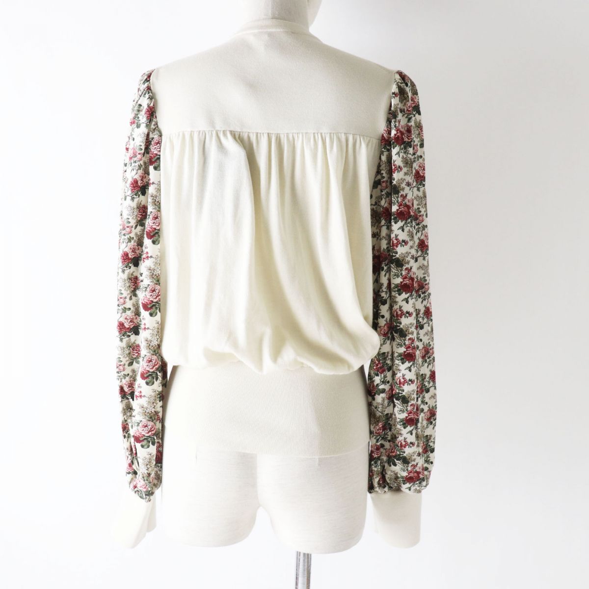 LOUIS VUITTON knit Image reference Light beige x multicolor (flower print) Women S