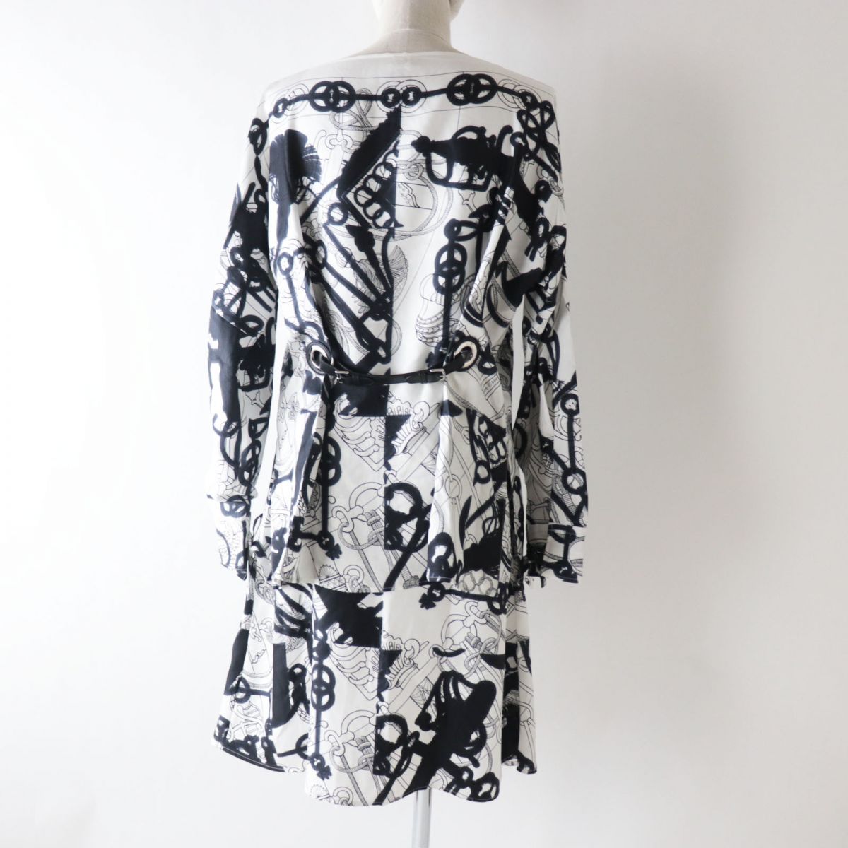 HERMES setup Outer: 100% silk, part: lamb leather Black x white<br>Cliquetis Tattoo Aquarelle Women 34
