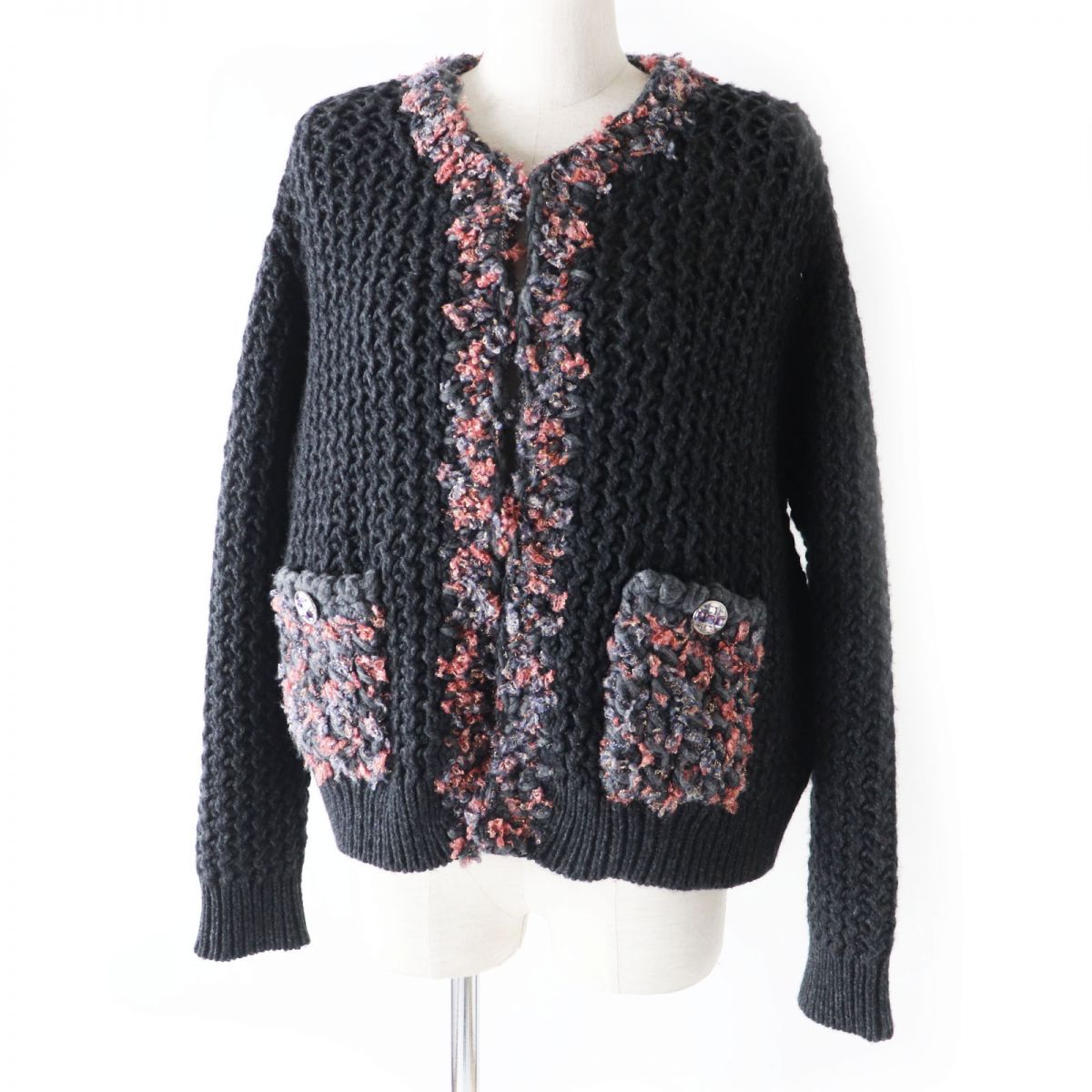 CHANEL knit Main: 100% cashmere, part: 43% wool, part: 25% cashmere, part: 13% lyocell, part: 10% polyamide Charcoal Gray x Multi Women