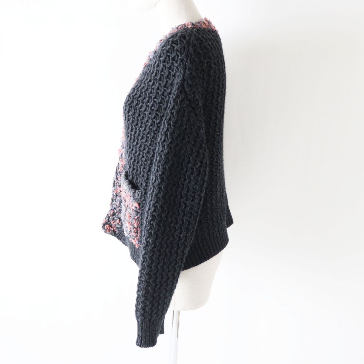 CHANEL knit Main: 100% cashmere, part: 43% wool, part: 25% cashmere, part: 13% lyocell, part: 10% polyamide Charcoal Gray x Multi Women
