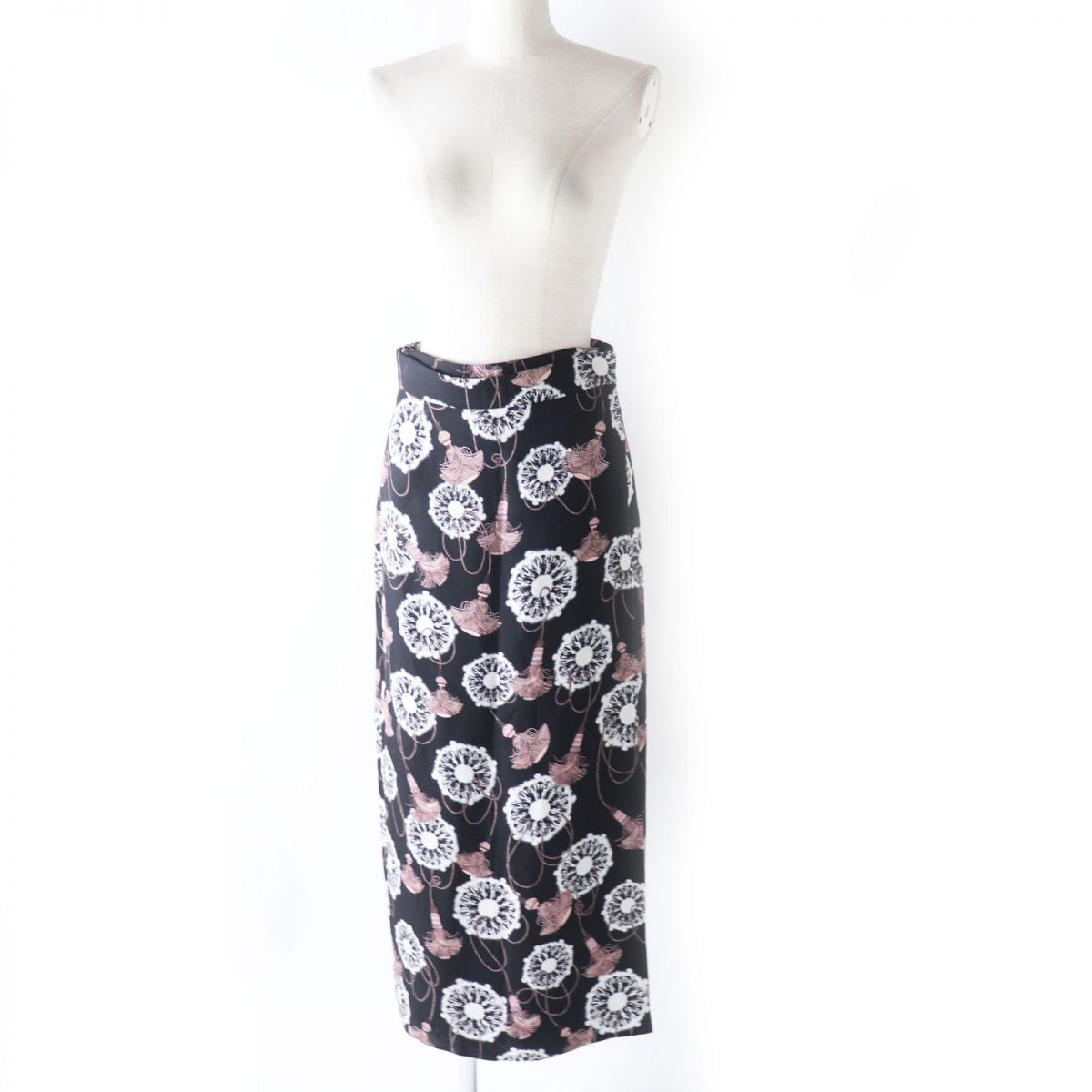 HERMES skirt Main: 100% silk Black x White x Dusty Pink All-over Pattern Women 36