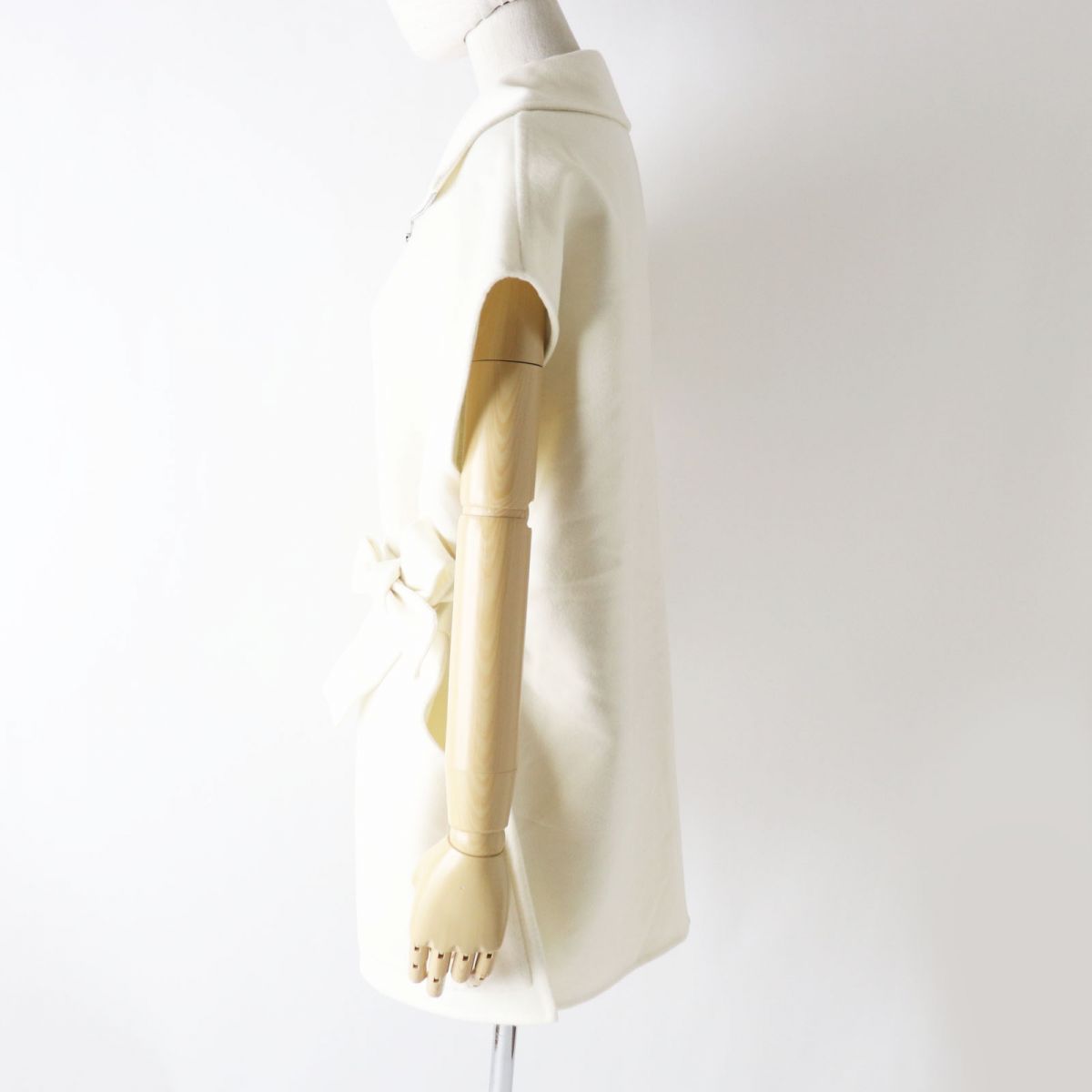HERMES Vest Image reference white Women