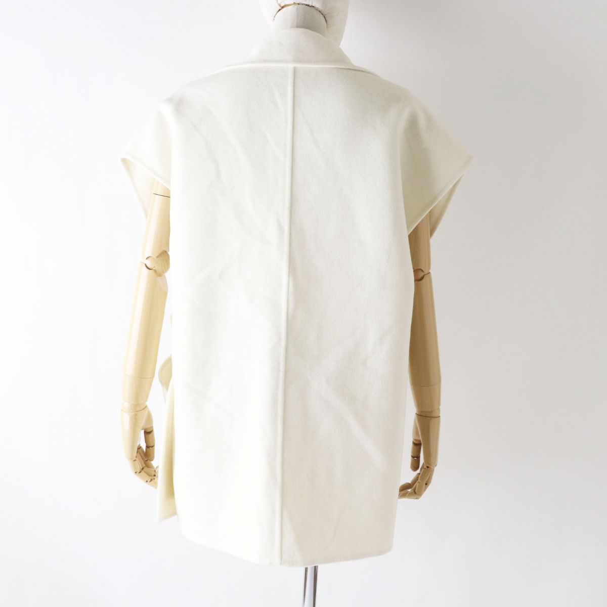 HERMES Vest Image reference white Women