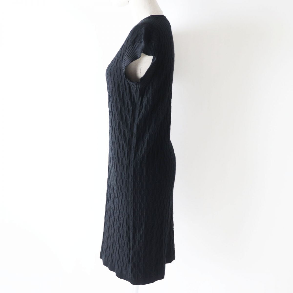 HERMES knit Main: 50% silk, Main: 41% cashmere, Main: 7% nylon, Main: 2% polyurethane black Women 36