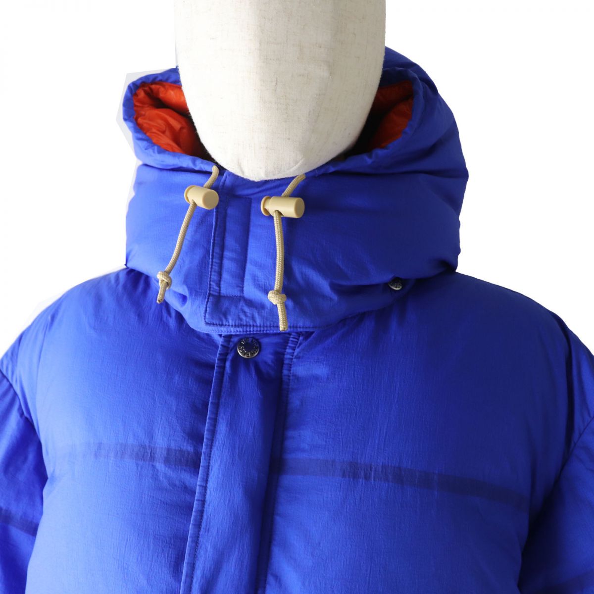 GUCCI Down jacket Outer: 100% nylon, Lining: 100% nylon, Part: polyurethane, Filling: 80% down, Filling: 20% feather, Part: 100% polyester Outer: Blue<br>Lining: Orange Women M