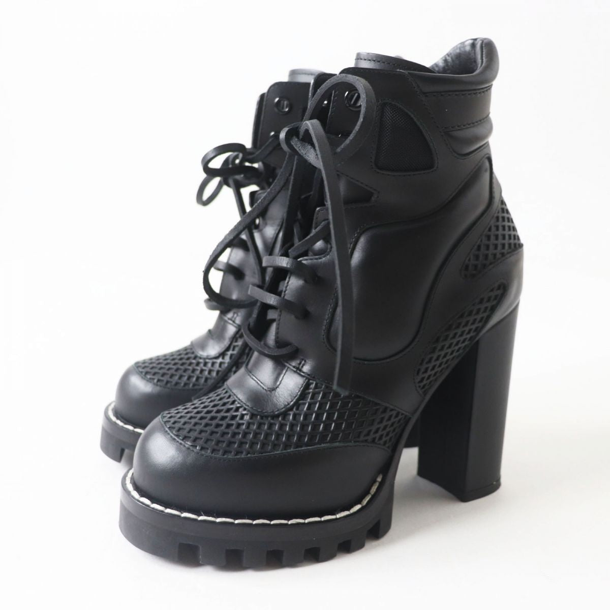 LOUIS VUITTON boots Main: Leather black Women 34