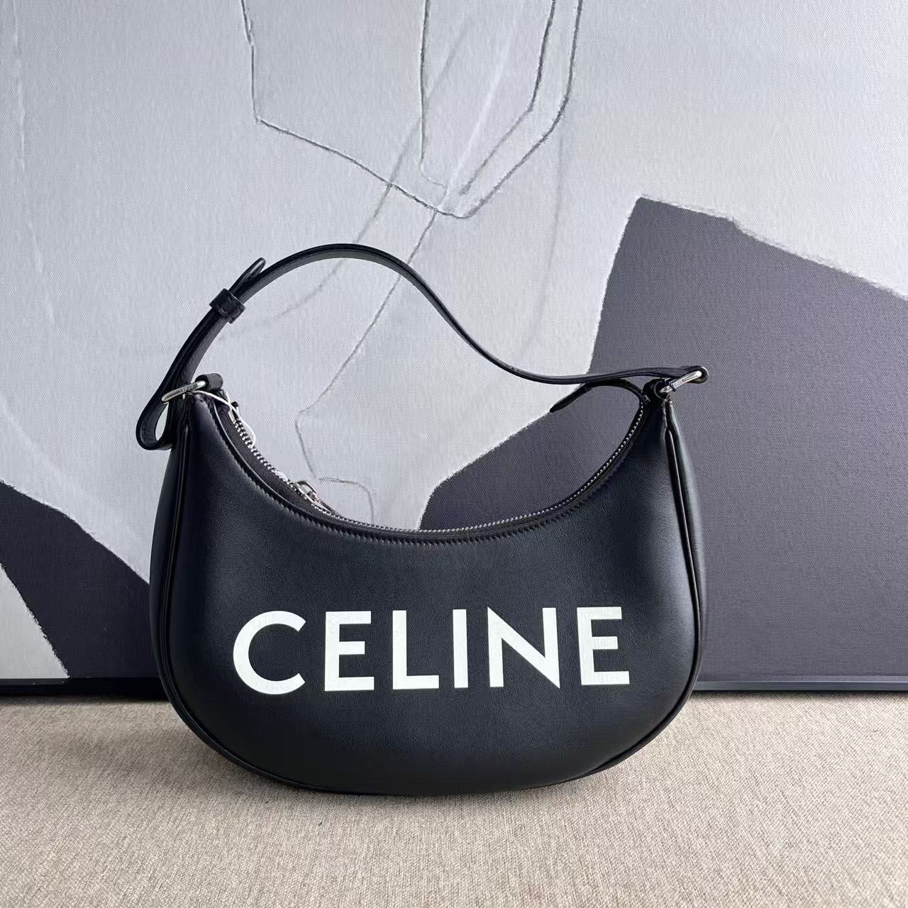 Luxury CELINE Black Leather Vintage Underarm Shoulder Bag